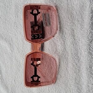 TRUE RELIGION SUNGLASSES